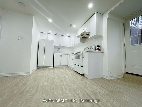 5th image of 56 Golden Oak Ave #Basement