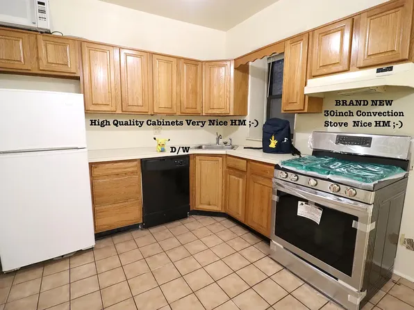 434 East 75th Street image 1 of 7