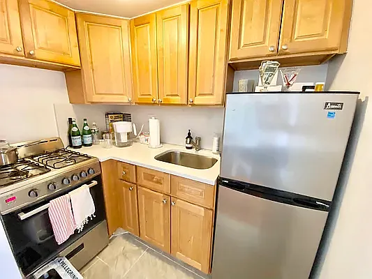 Rented by J PRESTON AND ASSOCIATES INC | media 5