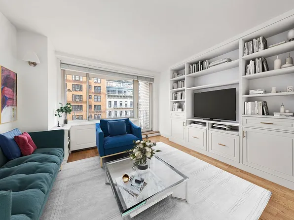 1160 3rd Ave APT 6H, New York, NY 10065