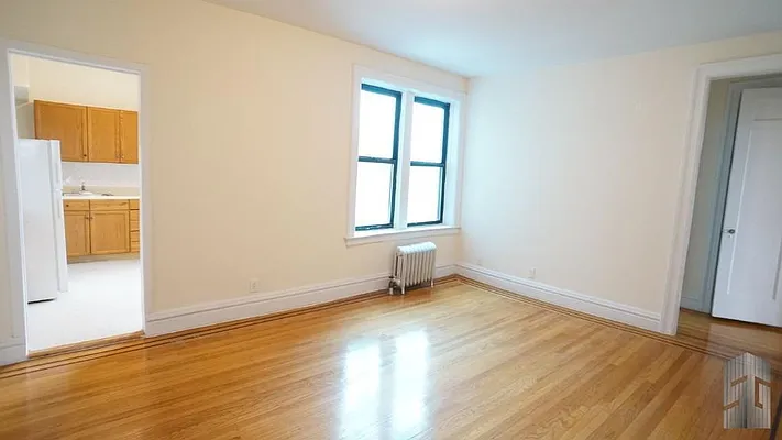 Rented by Skyline Group Real Estate | media 11