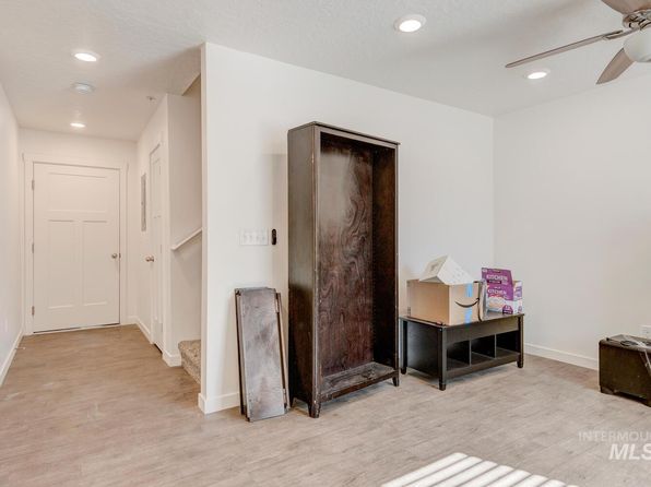 meridian-idaho-2054610567 picture