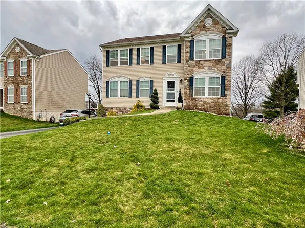 1394 Lucia Dr, Canonsburg, PA 15317
