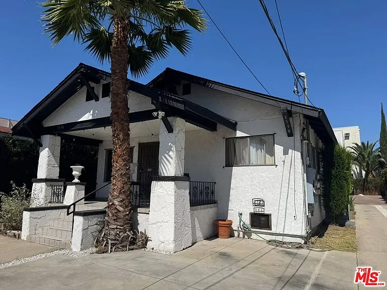 1538 N Mariposa Ave — Photo 20