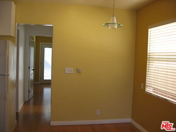 4th image of 12913 Short Ave