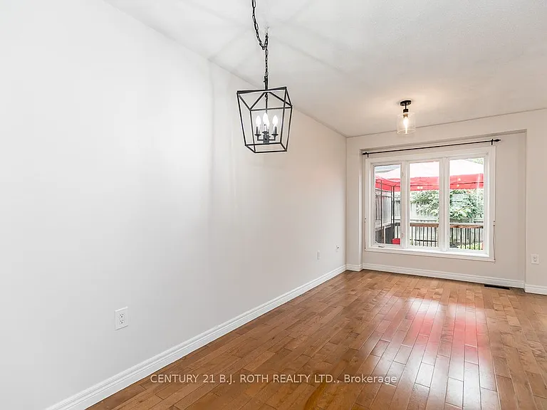 430 Mapleview Dr E #18 — Photo 7