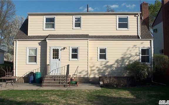 4th image of 211 Bryant Ave