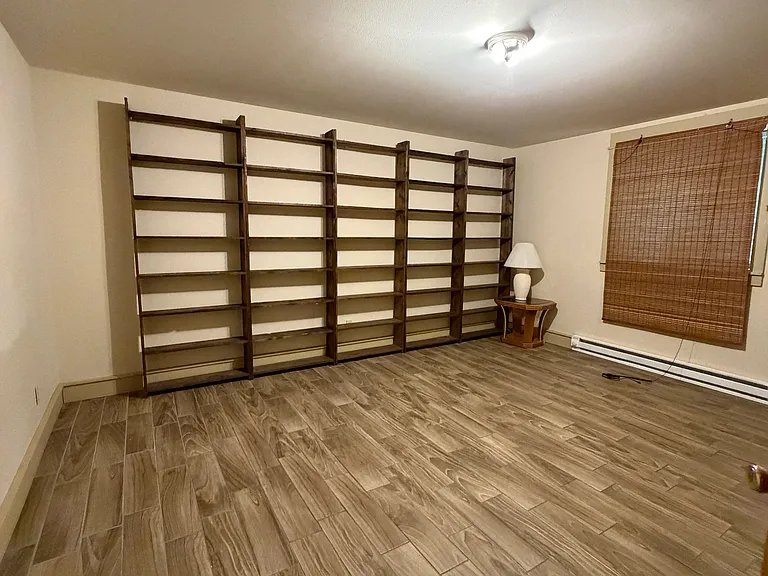 332 Washburn Cir — Photo 16