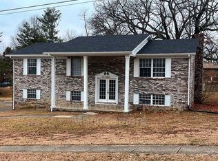 1268 Hunters Ln, Radcliff, KY 40160