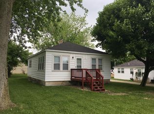 404 Ivanhoe Rd, Grayslake, IL 60030