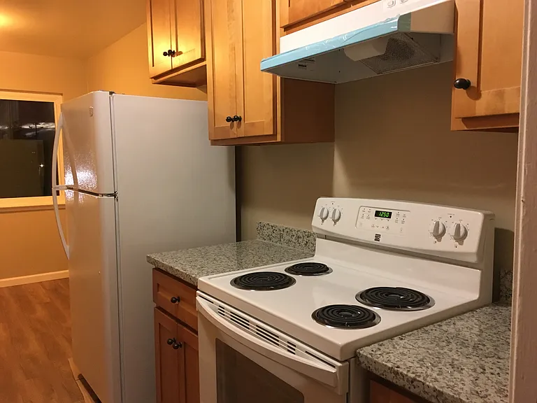 755 E Duane Ave #H — Photo 19