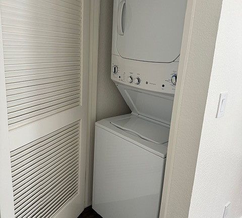4th image of 2043 Charle St APT A5