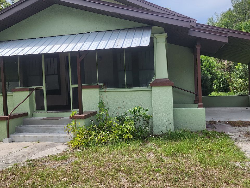 House front to porch