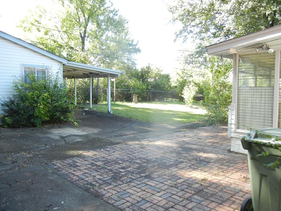 2nd image of 1341 Bonnie Dr