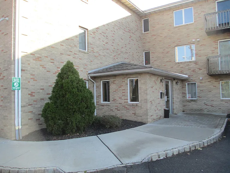 1250 N Broad St #C5 — Photo 1