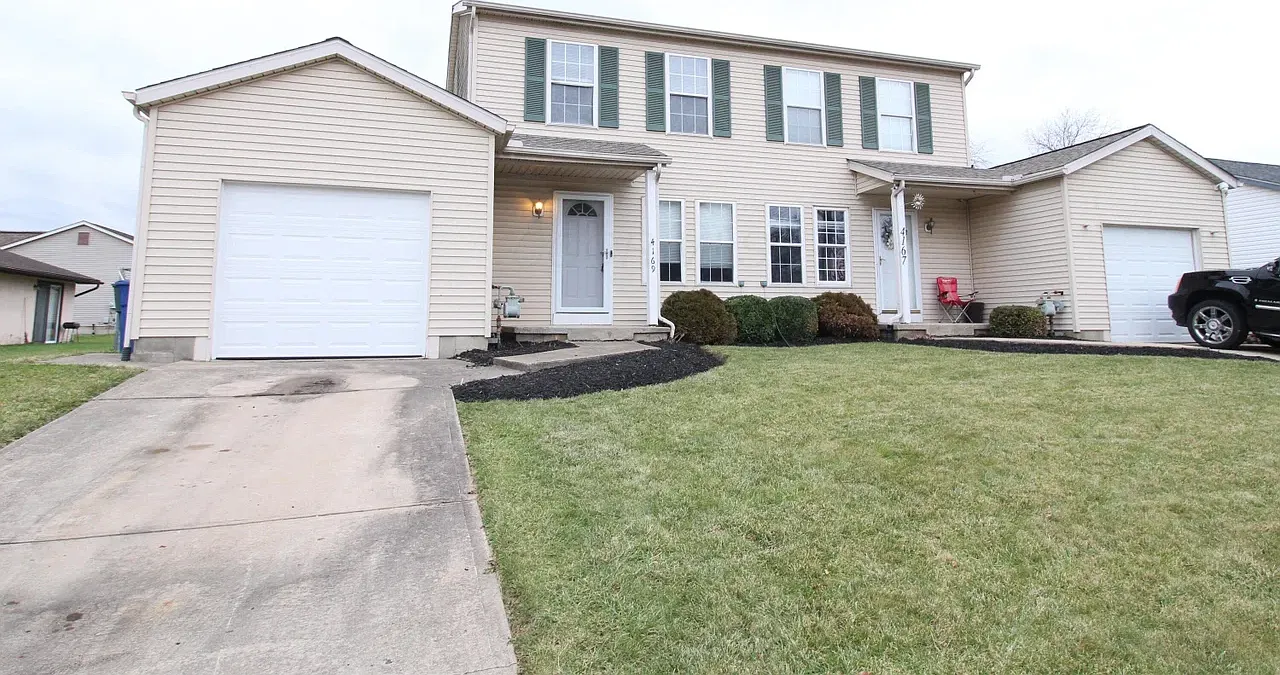 2 bed, 1.5 bath, 1025 sqft, $1,700 — Photo 1