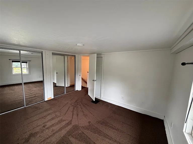 76 E Main St — Photo 23
