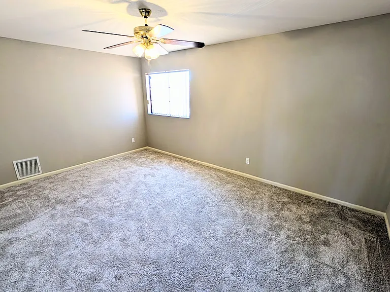 37985 S Eagle Dr — Photo 35