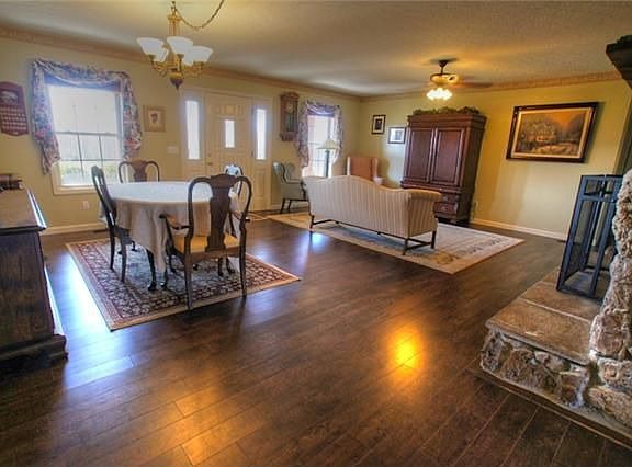 Home for Sale in Ashland City, Tennessee $209,902