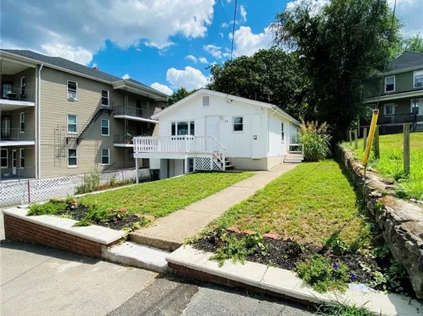 549 Willow St, Woonsocket, RI 02895