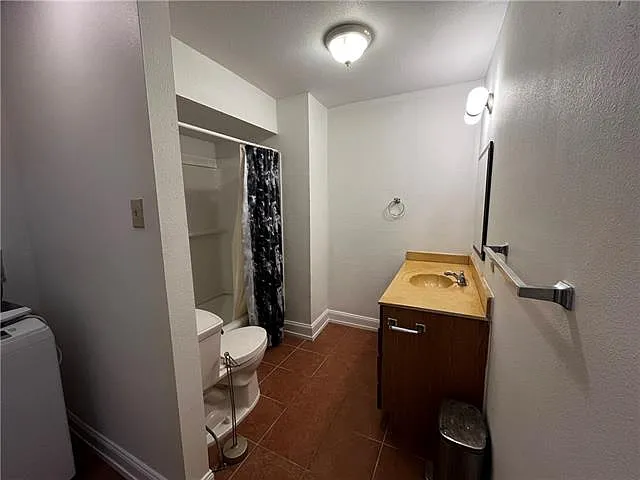 520 Allen St — Photo 7