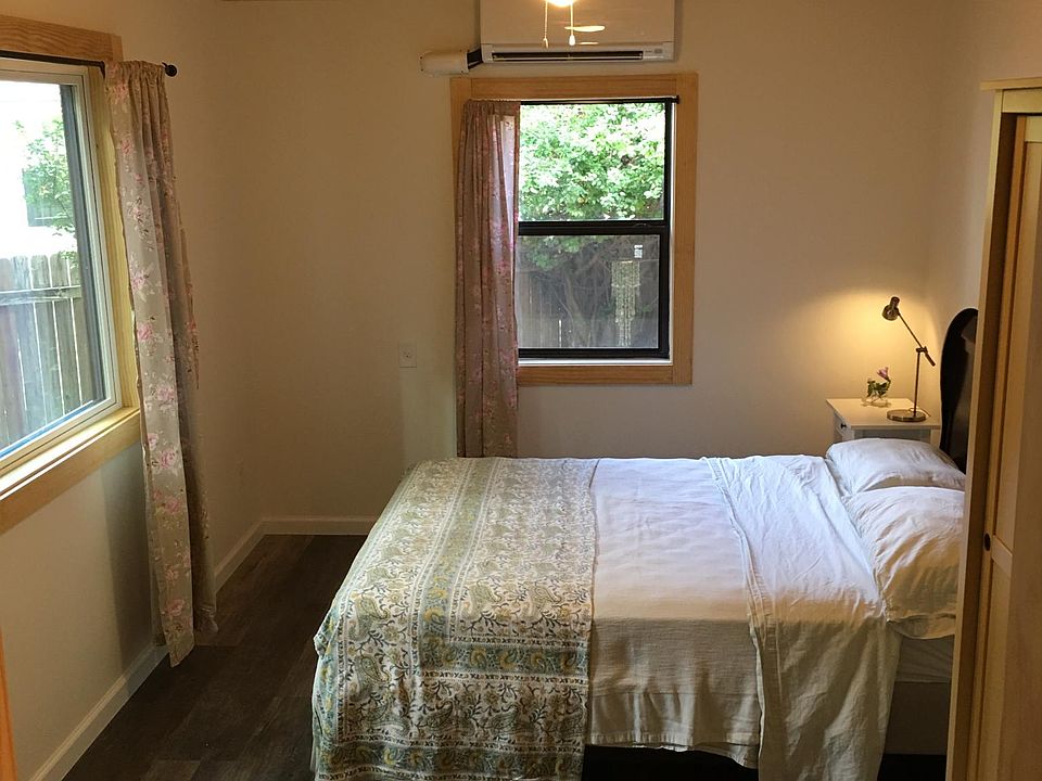 1st image of 502 S Park Dr Studio A