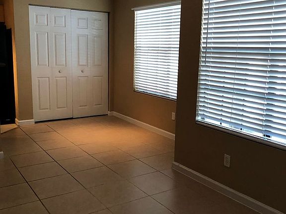 5th image of 390 Woodside Dr #14104