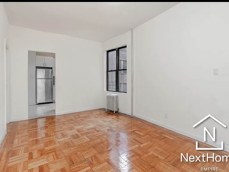 30-78 34th St #4C — Photo 4