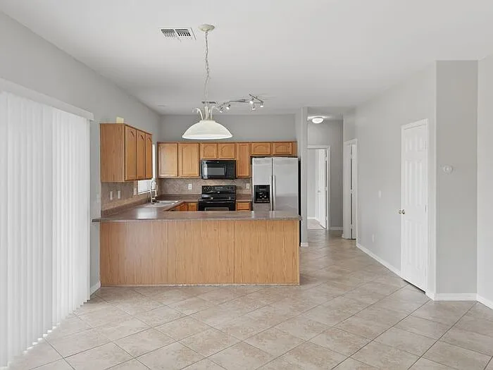 1508 E Heather Dr — Photo 5