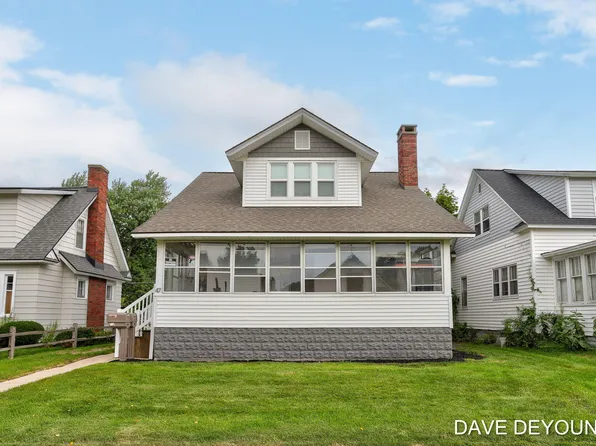 47 W 19th St, Holland, MI 49423