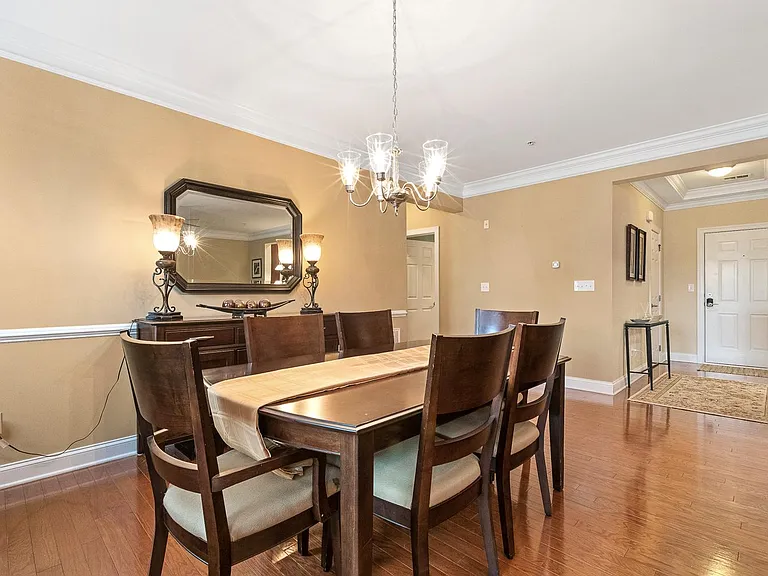 10400 Rosegate Ct #201 — Photo 27