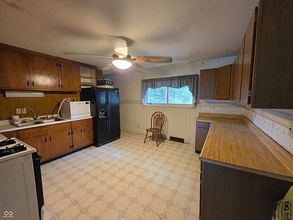 5th image of 2403 Bramble Way