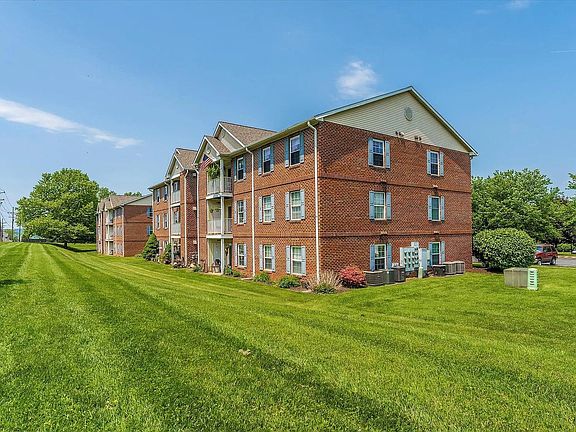 4th image of 3850 Shadywood Dr Unit 3D