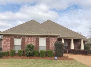 423 Providence Dr, Brandon, MS 39042