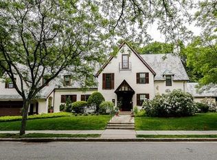 195 Middlesex Rd, Brookline, MA 02467