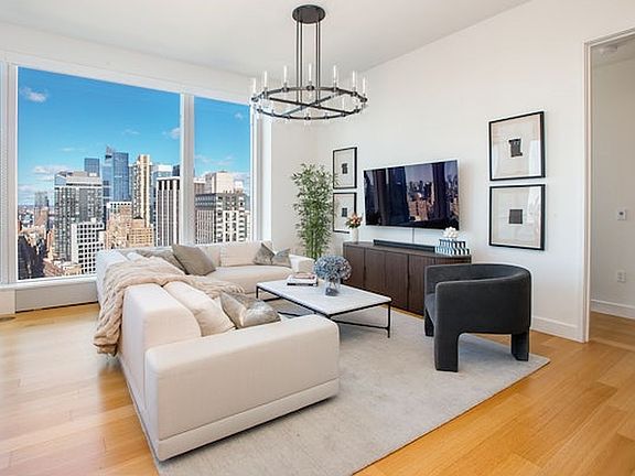 4th image of 15 E 30th St #35E