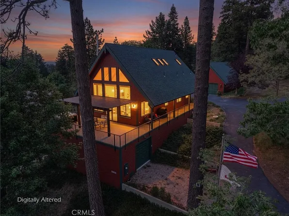 30 Park Dr, Running Springs, CA 92382