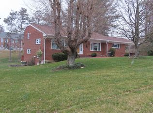 207 Buchanan St, Pearisburg, VA 24134