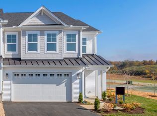 136 Ridgeline Dr, Waynesboro, VA 22980