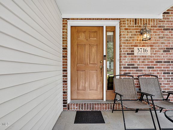 4th image of 3716 Hampstead Dr
