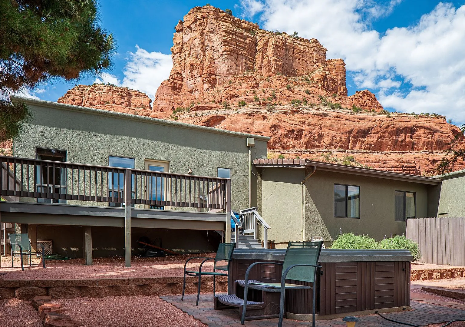 Home in VOC with views and hot tub — Photo 1