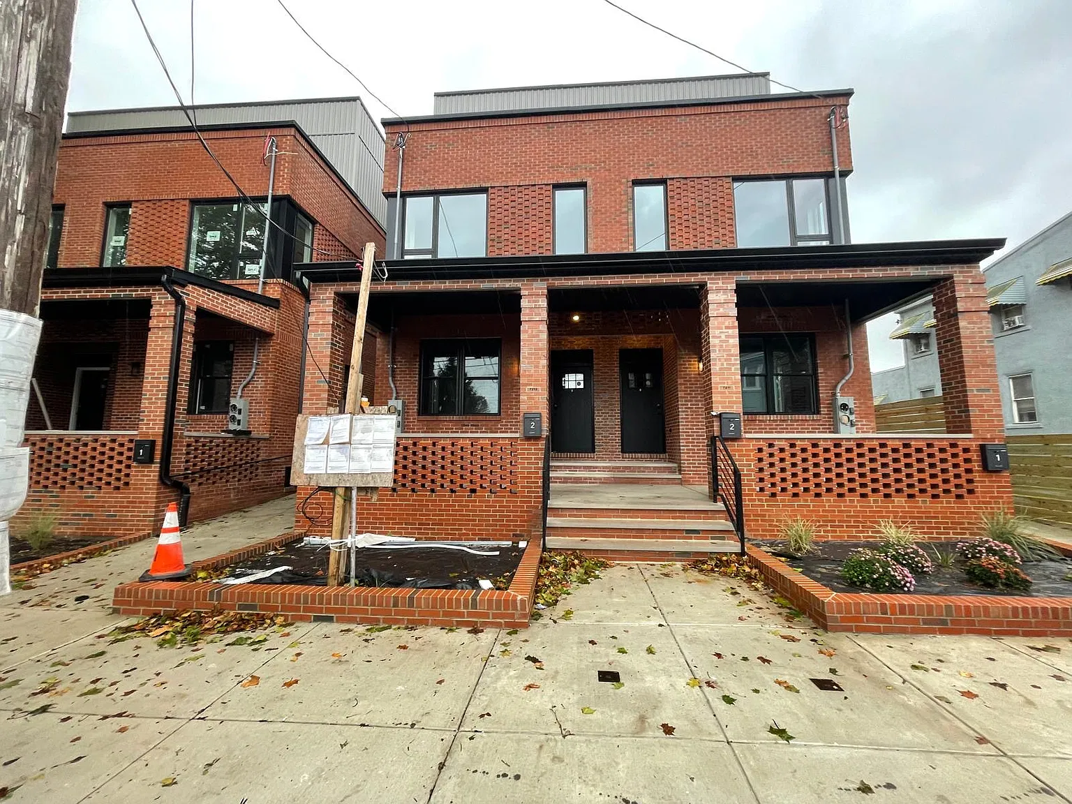 3 bed, $1,895 — Photo 2
