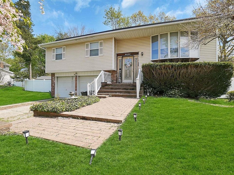 1st image of 17 Balin Avenue
