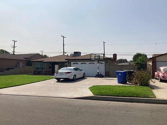 2nd image of 17058 E Edna Pl