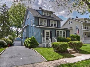 275 Mountain Way, Rutherford, NJ 07070