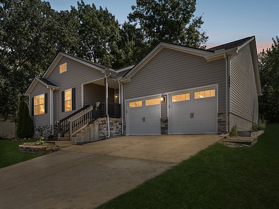 5th image of 1891 Sheffield Ln