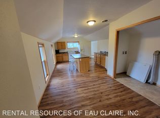24 1/2 Woodward Ave, Chippewa Falls, WI 54729