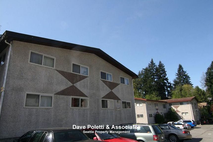 1st image of 3043 NE 140th St