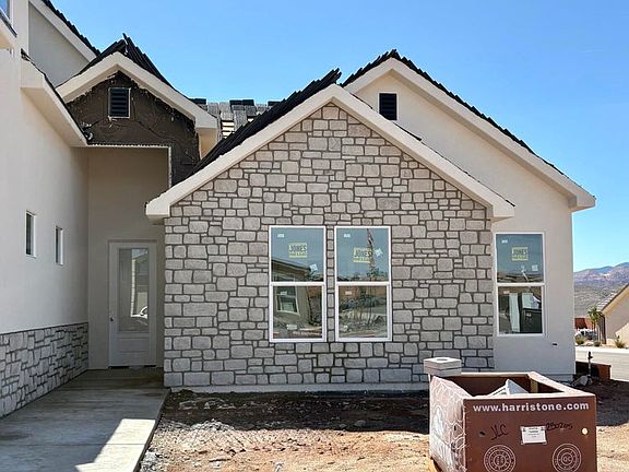 3rd image of 309 N 2805 W #407