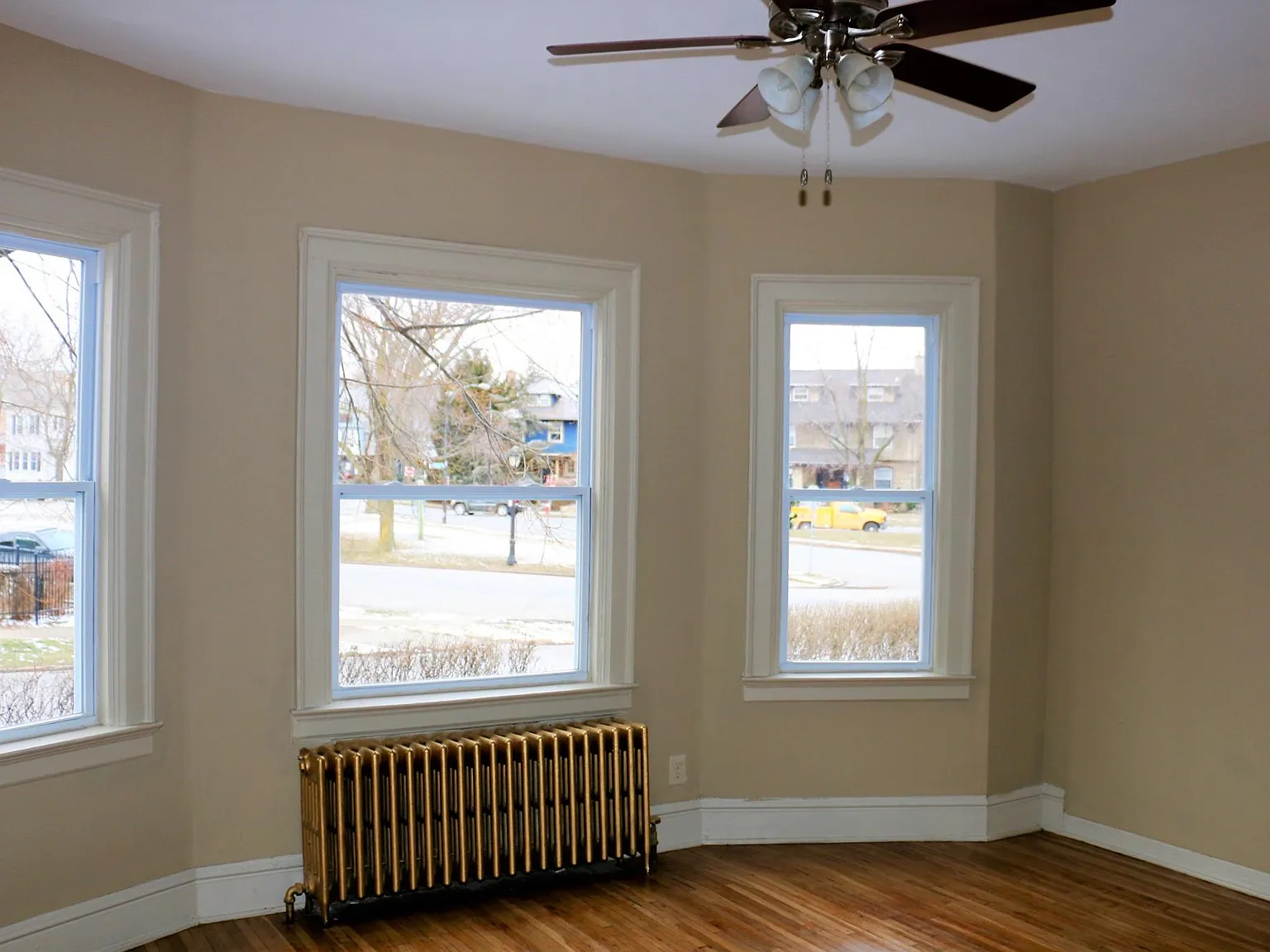 2 bed, 1000 sqft, $1,895 — Photo 4